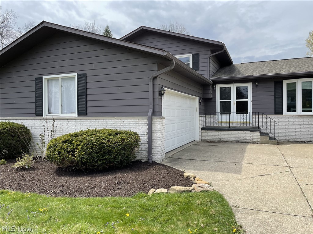 Beautiful Split Level home in Fairlawn. The Kitchen has beautiful hickory cabinets, stove, microwave, refrigerator, and a beautiful bay window. There is an open concept living room/dining room combo that has a big picture window overlooking the fenced in yard. The family room has a fireplace that can be wood burning or gas and a sliding glass door leading to the back deck which looks into the fenced in yard. The top floor has 3 bedrooms and a full master bathroom. Nearby bonuses include Sand Run Metro Park, Croghan Park, highway entrances and shopping in Montrose.

*2021 Updates - Backsplash in Kitchen, all interior walls repainted, ceiling fans in living room replaced, interior doors and doorknobs painted/matching door knobs, kitchen and master bath tub faucets replaced.

**Currently occupied until 5/1/21. Please do not disturb the occupants