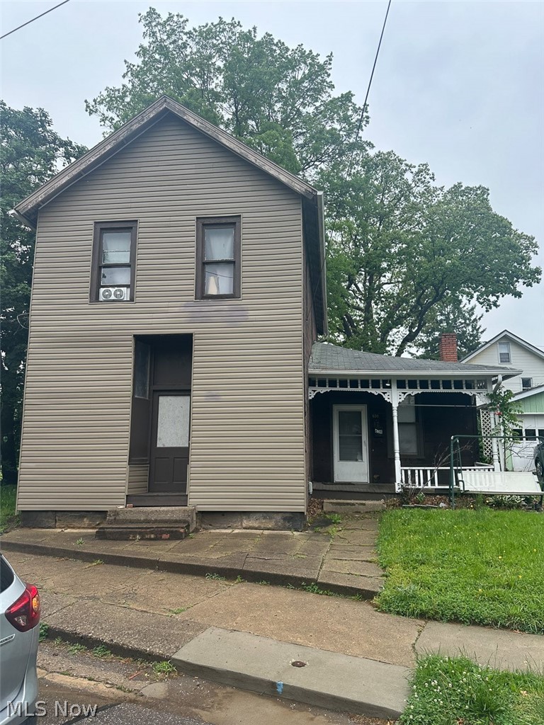Investment Opportunity! Residential Rental Portfolio - (8) Income Producing Properties, Buy 1 Or All. Live Onsite with Online Bidding. Absolute auction, all sells to the highest bidder(s). Auction Location: 2722 Fulton Dr., Canton, OH 44718. ONLINE BIDDING BEGINS TUESDAY, JUNE 9, 2026, AT 9:00 AM, AND AUCTION LIVE ON-SITE BIDDING WILL BEGIN WEDNESDAY, JUNE 10, 2026, AT 2:00 PM.
638 Walnut offers a great investor opportunity in a strong Massillon location! This income-producing property is currently generating $1,337/month in rental income and offers solid cash flow potential from day one. Conveniently located near several parks, shopping, and major routes, the property benefits from a desirable area with continued rental demand. Current tenant in place, providing
consistent rental income. Great location, strong rent, and long-term potential all in one package! Auction #1: 493 Bacon Ave, Akron, OH 44320. Auction #2: 1105 Oak Ave SE, Massillon, OH 44646. Auction #3: 638 Walnut Road SW, Massillon, OH 44647. Auction #4: 1149 Wertz Ave SW, Canton, OH 44646. Auction #5: 1616 Bank PL SW, Canton, OH 44706. Auction #6: 2314 Indiana Way NE, Canton, OH 44705. Auction #7: 1438 Rowland Ave NE, Canton, OH 44705. Auction #8: 2907 25th St NE, Canton, OH 44705. Note: To be offered multi-par, the highest bidder(s) can select one property, multiple, or all. Call the Auctioneer with questions. On-site and Online Bidding Available. All properties will be open for viewing on June 3rd.