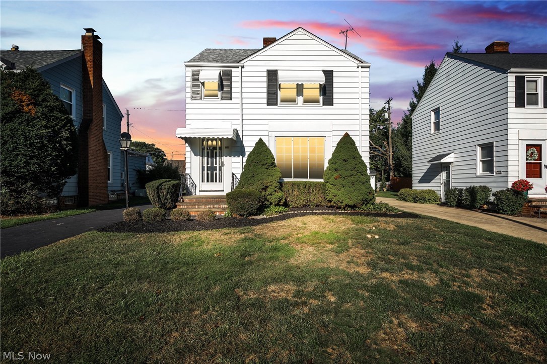 Start building your own equity in your new move-in ready home and stop giving your hard earned money to your landlord. This home has hardwood floors throughout most of the home and multiple of updates. Updates include a renovated Kitchen, basement, and bath. I was wowed when I saw this basement! This home also has a brand new roof, furnace, and air conditioning. This home is truly move in ready! It is listed as a two bedroom but has a roughly 10x10 room on first floor that can be used as third bedroom. Schedule a showing today... this one will not last!
Property is owned by a licensed real estate  broker