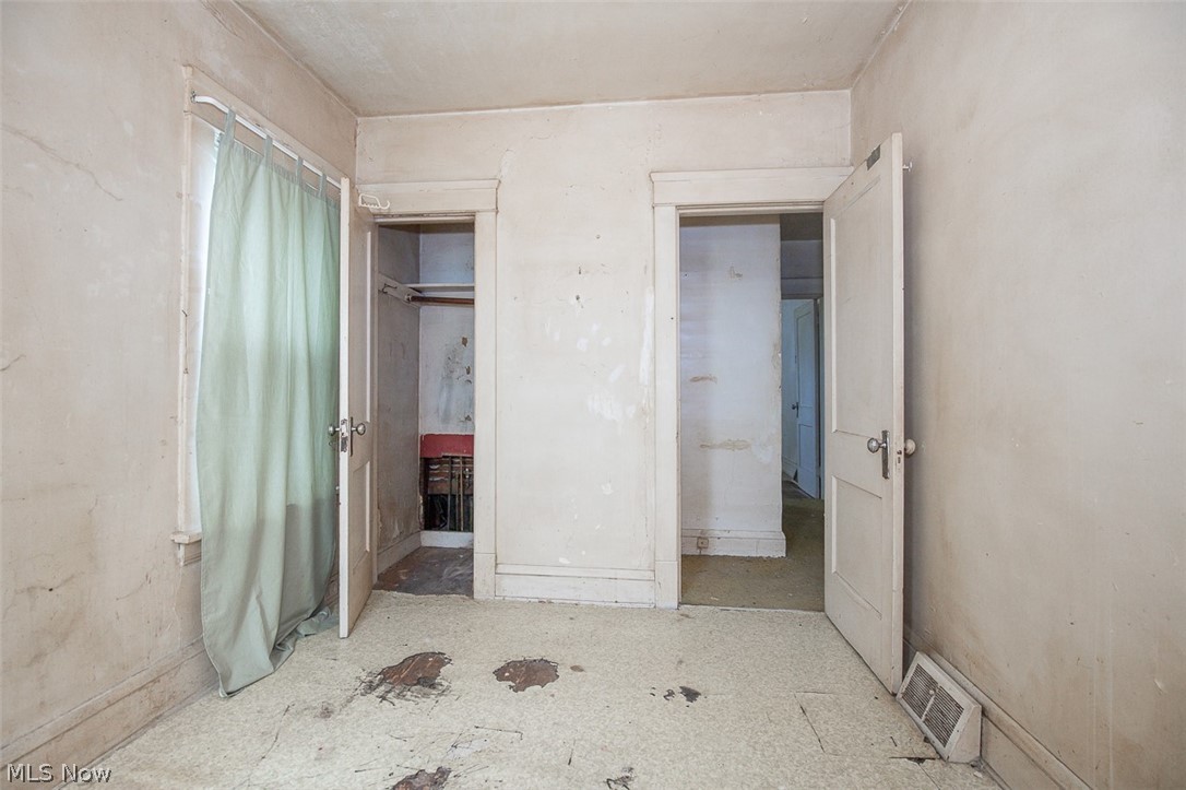 Windemere 03 - Residential Income