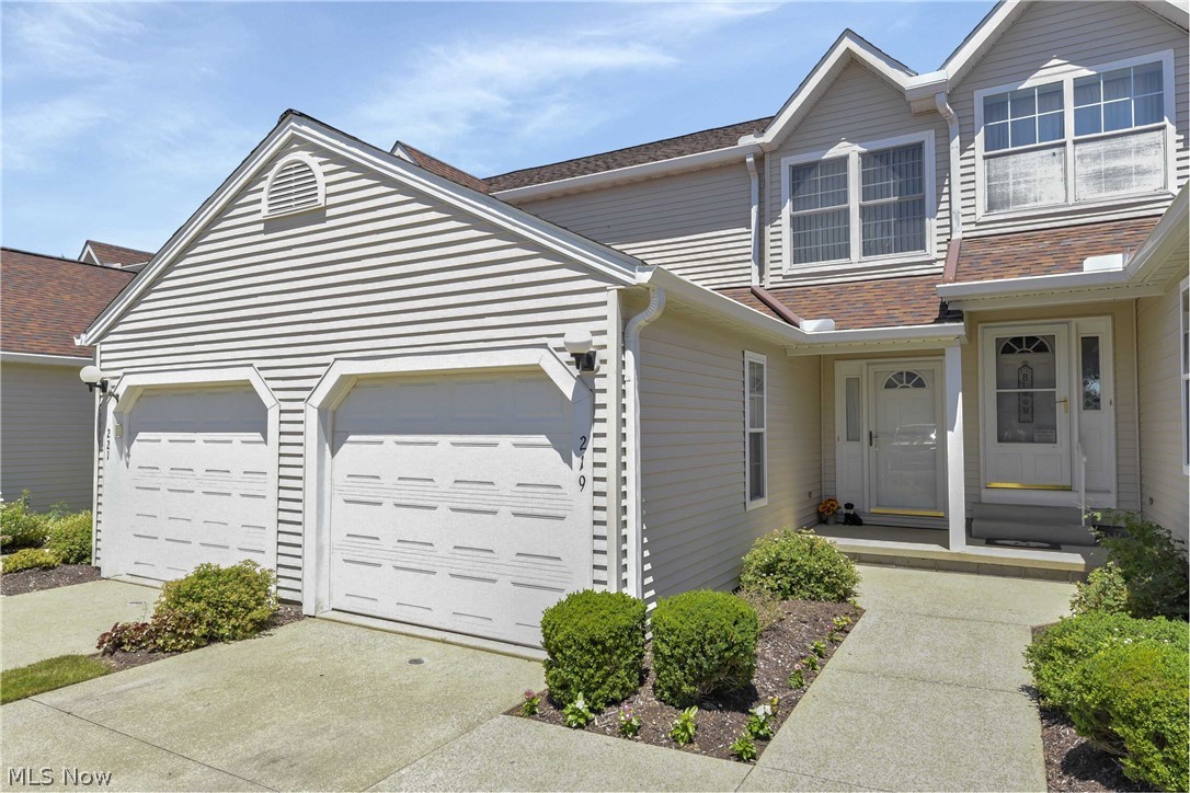 Move Right In!! Immaculate 2 Bedroom, 1.5 Bath Townhouse With Many Updates Throughout. First Floor Features Open Floor Plan With Laminate Flooring.  Nice Kitchen With Wood Cabinets, Pantry, And All Appliances.  Spacious Living Room With Sliders Out To Back Patio, Updated Half Bathroom.  Upstairs With New Laminate Flooring, 2 Spacious Bedrooms With Vaulted Ceilings and Double Closets, Updated Full Bathroom. Lower Level With Finished Recreation Room, Wet Bar, Laundry Room & Large Storage Closet.  Great Location in Northfield, Close To Shopping and Highways.
Must See!!