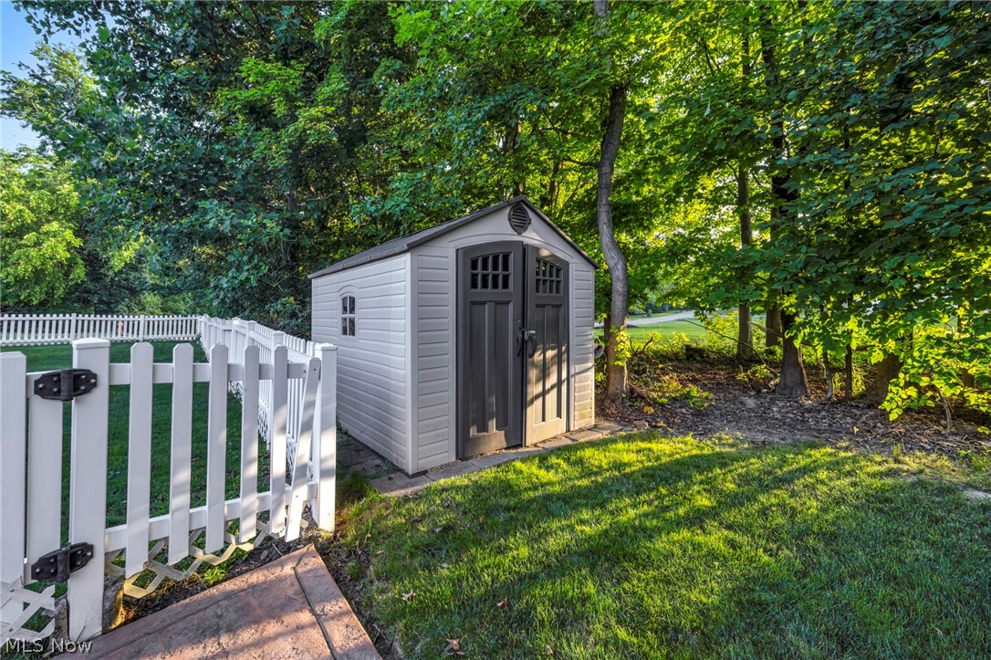 Woods/Windsor Pointe Ph 02 - Residential