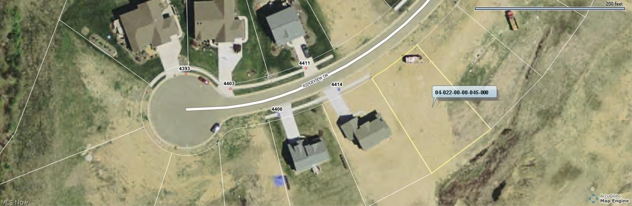 Pleasant Lakes/Brimfield - Land