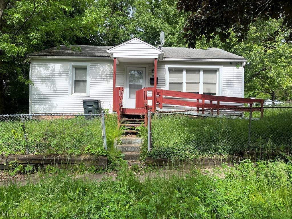 Welcome to 610 Elbon Ave! This home is ideal for investors looking to add a property to their portfolio that is rent ready! Well taken care of by previous tenants, with big backyard with lots of shade and cool nature vibes! It’s in a nice neighborhood in Akron near the highway and some parks, which is always nice for families to be in. Be sure to schedule your showing soon!