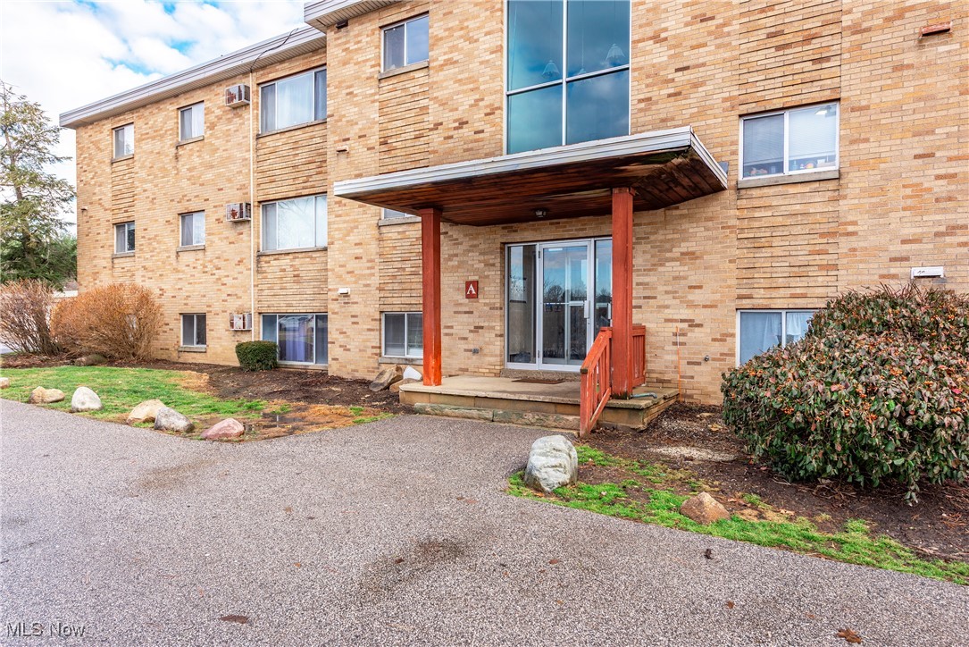Royal Court Condo - Residential