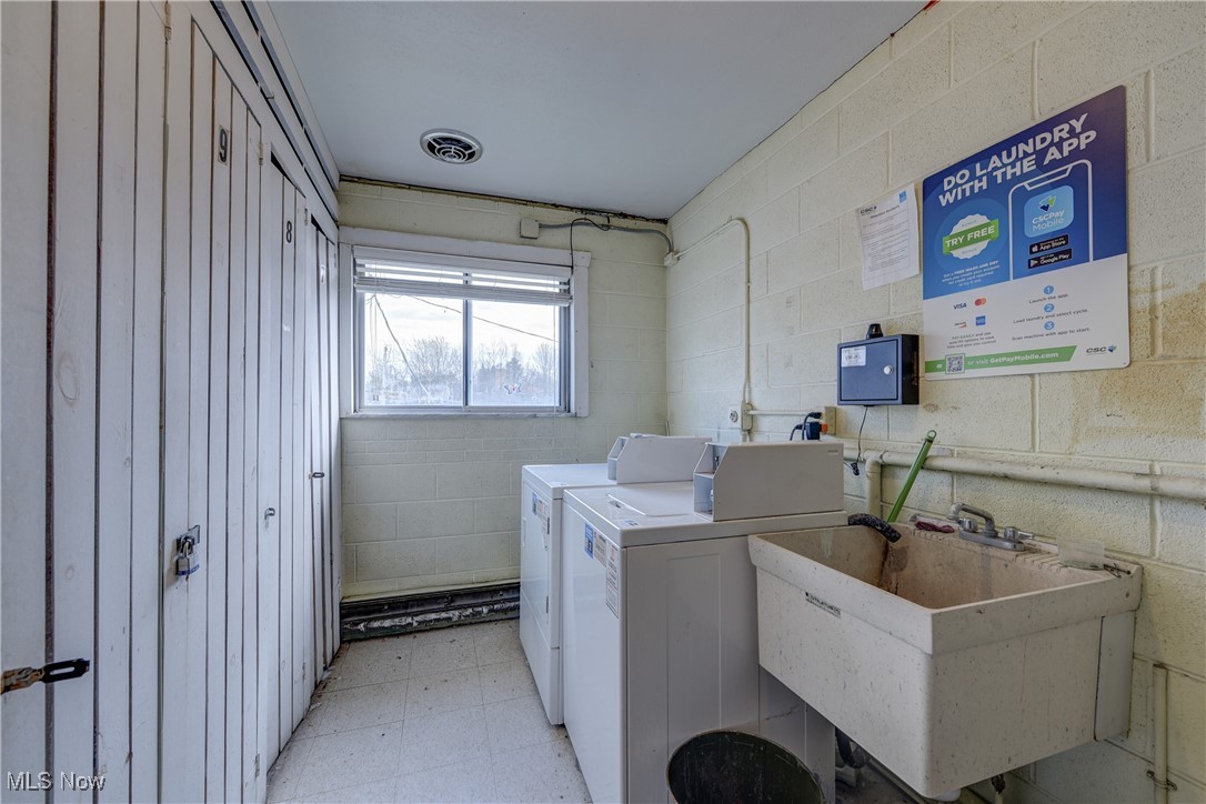 Royal Court Condo - Residential