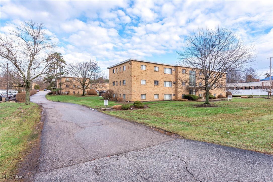 Royal Court Condo - Residential