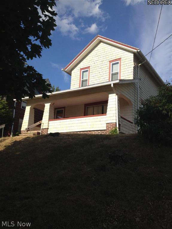 A unique property with very good sized bedrooms and a lot of closet space!   New furnace. Great for an investor!