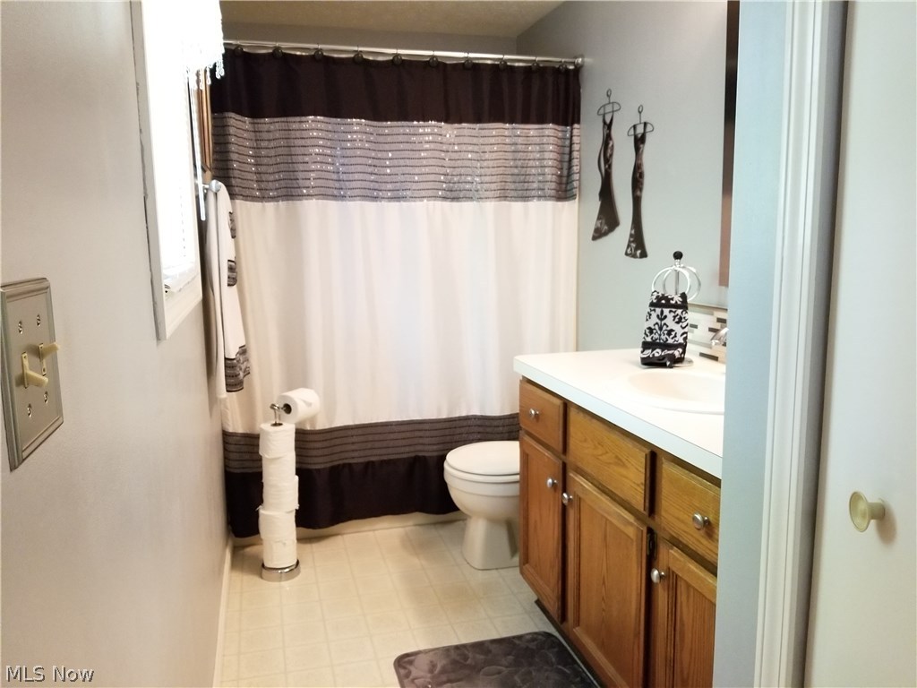 Silver Maple Condo - Residential