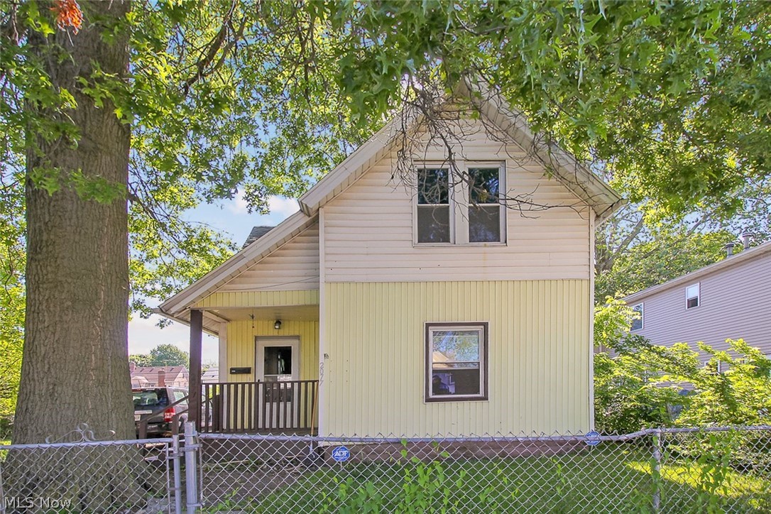 Tenant Occupied ($785/month) single-family investment property. 3 bed 1 bath. Owner selling as-is and won't be making any repairs.