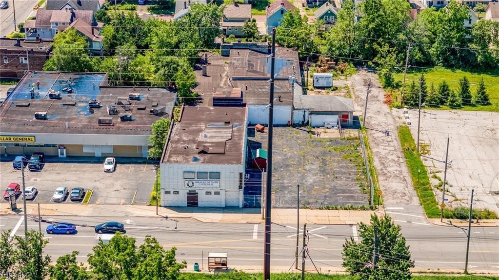 Cleveland - Commercial Sale