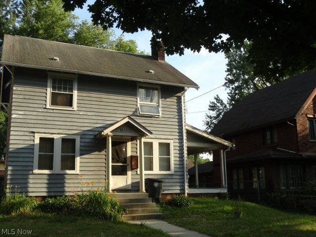 Nice size home with a fireplace in the Living room, built-in and recessed lighting in the dinning room, 2 porches, full basement. Needs your help to get back to full potential! AS-IS, agent must follow submission directions.