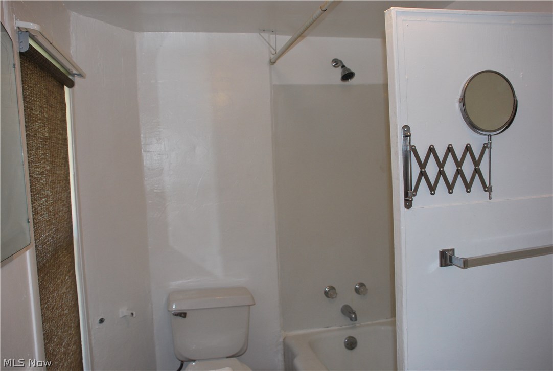 Riverside - Residential Lease