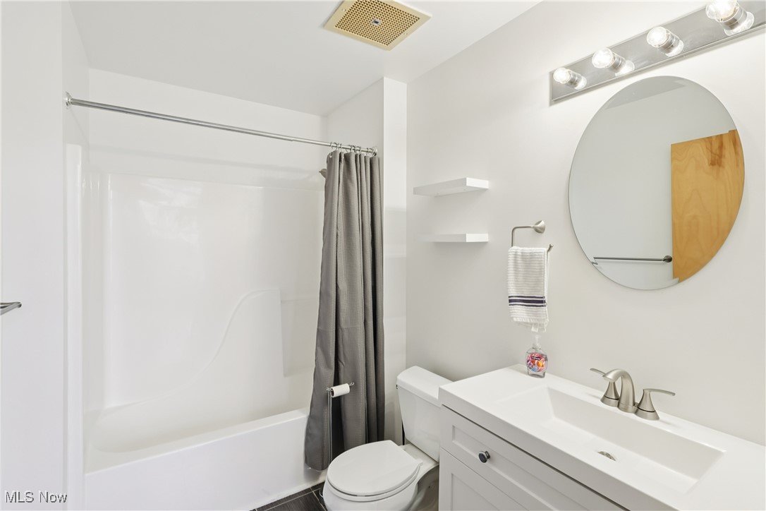 Carroll Ave Condo - Residential