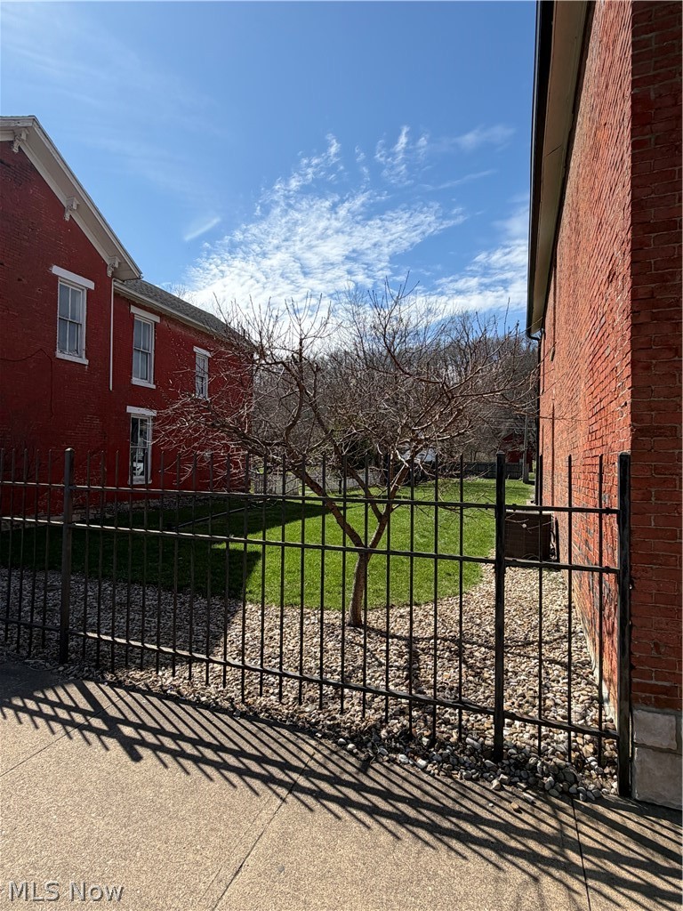 Town/Putnam - Commercial Sale