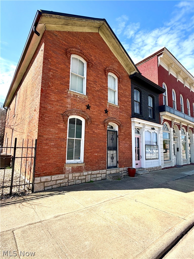 Town/Putnam - Commercial Sale
