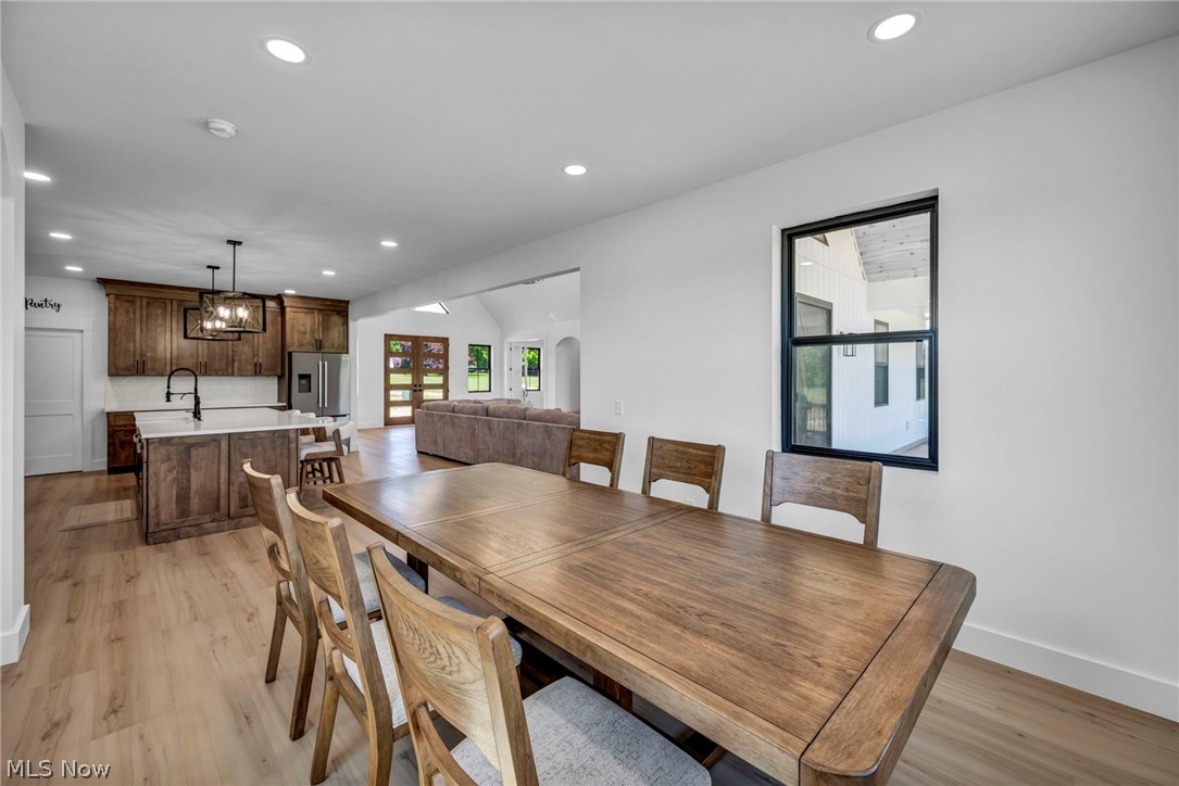 Holmes Tr - Residential