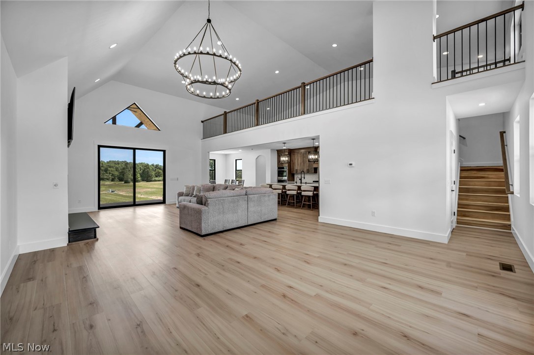 Holmes Tr - Residential