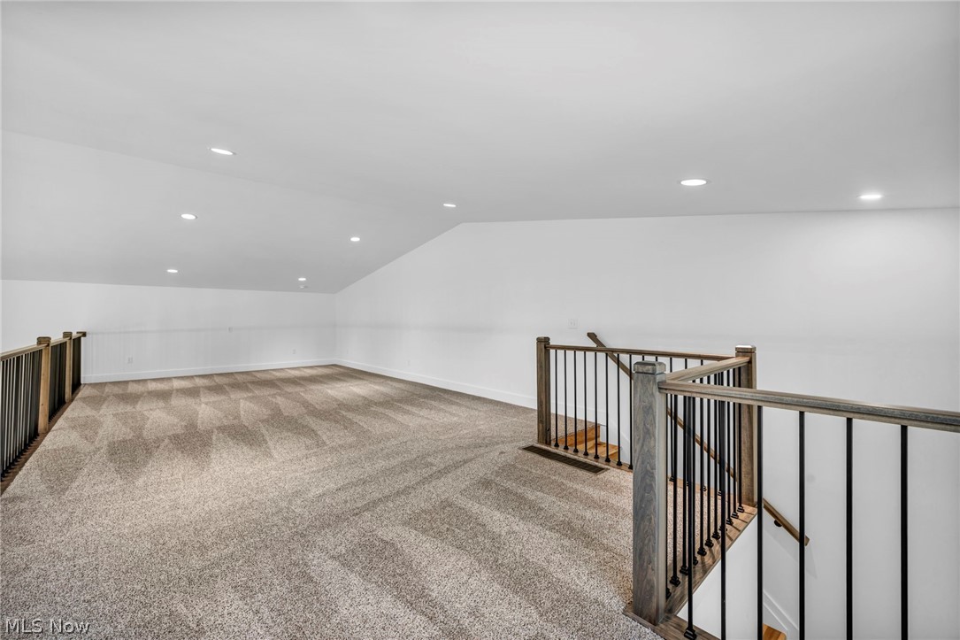 Holmes Tr - Residential