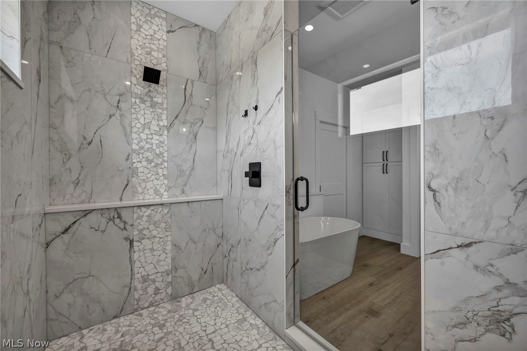 Holmes Tr - Residential