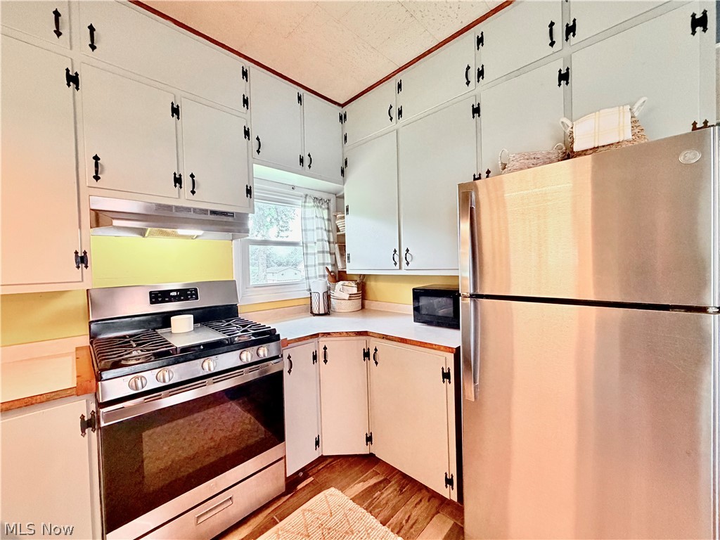 Robert E Cowan Prop - Residential