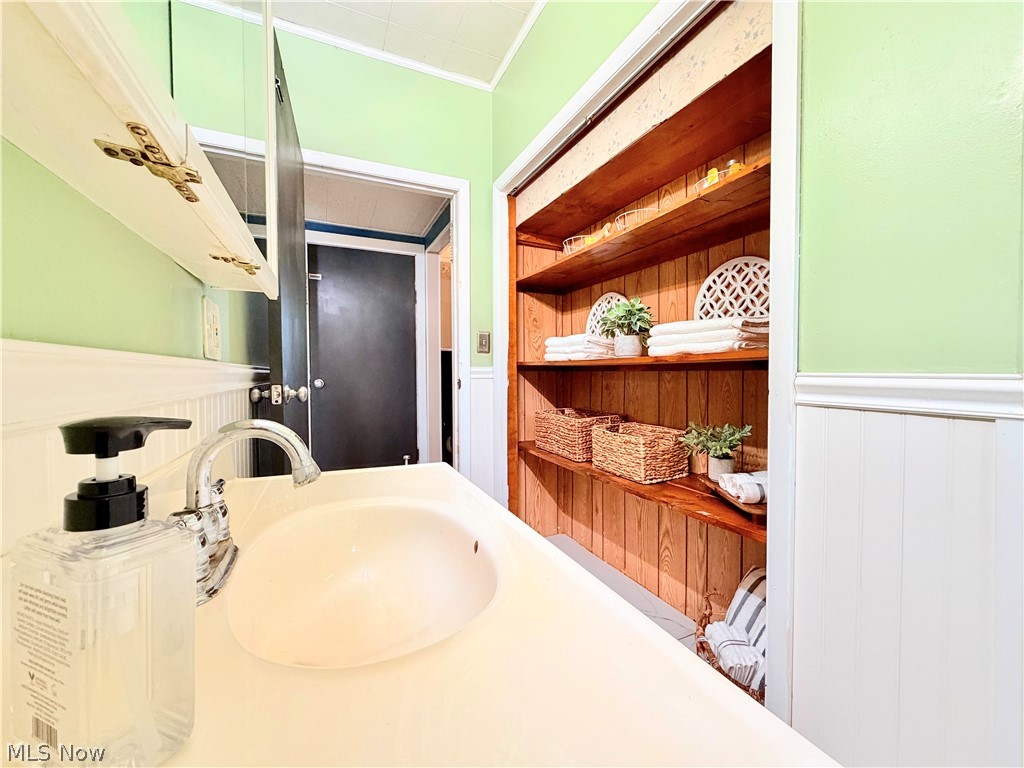 Robert E Cowan Prop - Residential