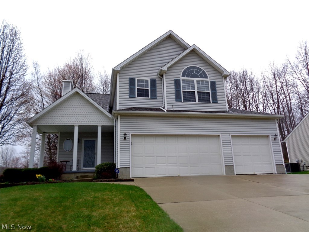 Welcome to your new address!
4871 Gateway Dr Medina, Ohio 44256 has so much to offer!
The open floor plan provides the perfect layout for entertaining. The finished basement adds additional living space or a place to just hang out. The back yard and deck are great for summer get togethers. 
Enjoy the view from your living room over looking the wooded area behind your new home.
Generous sized bedrooms are an added bonus.
Call today for your private showing and start packing!