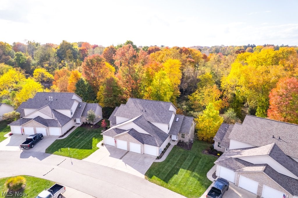 Creekside/Pleasant Lakes Condo - Residential