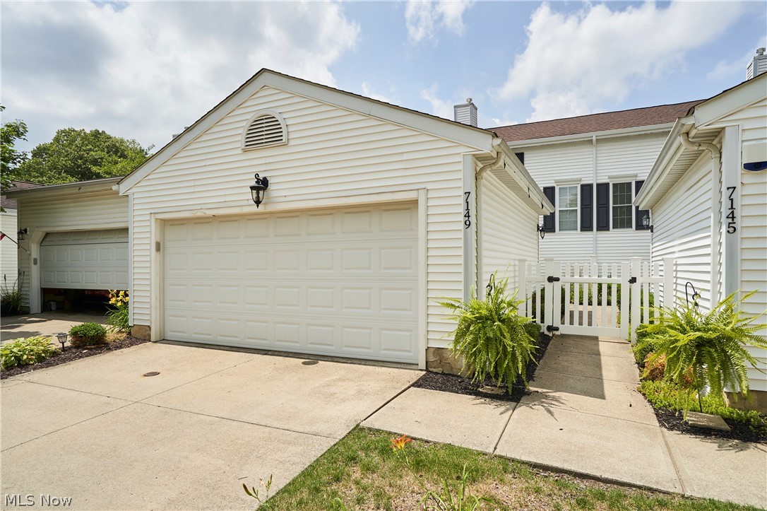 Townhouse/Grand Bay Condo - Residential