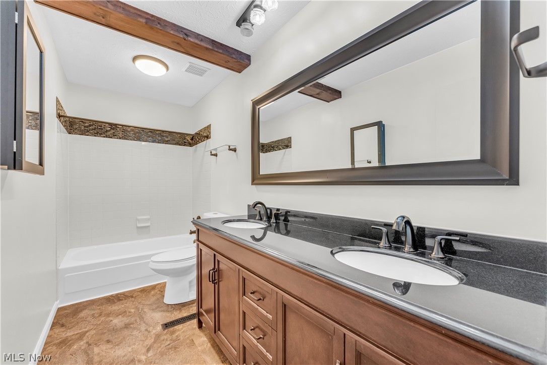 Deerfield Lake 01 - Residential