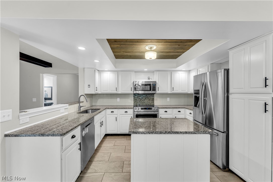 Deerfield Lake 01 - Residential