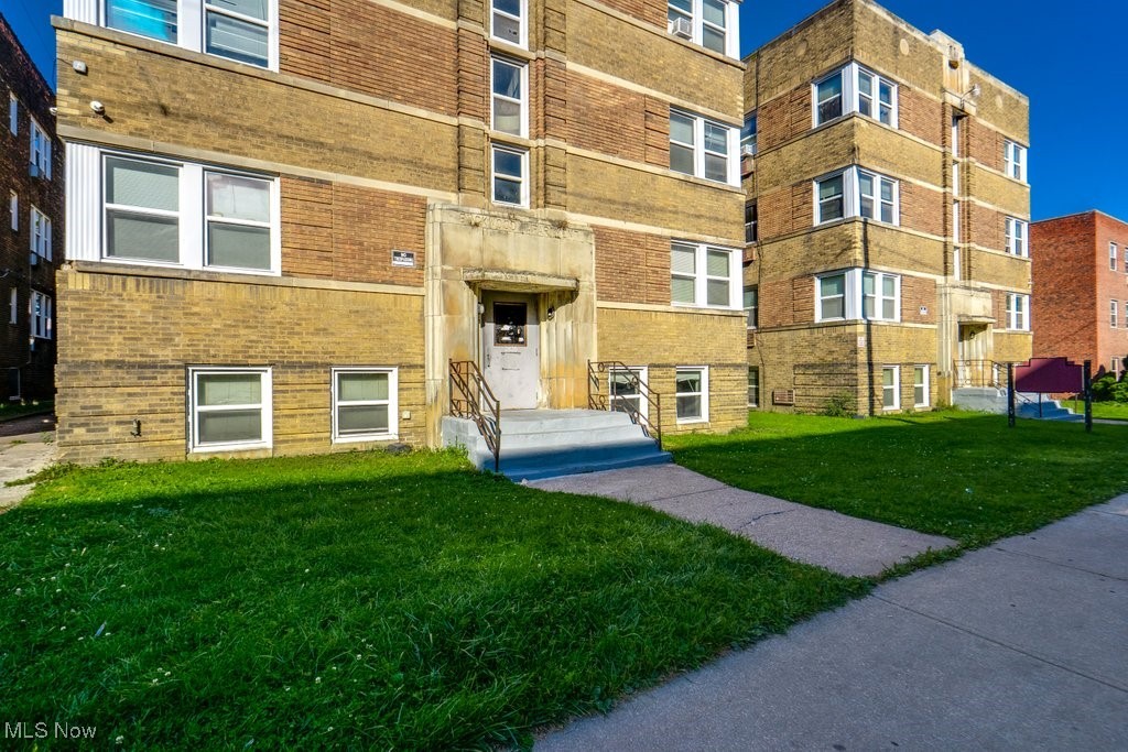 Kuster - Commercial Sale