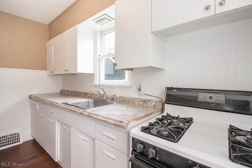 Edwards - Residential Lease