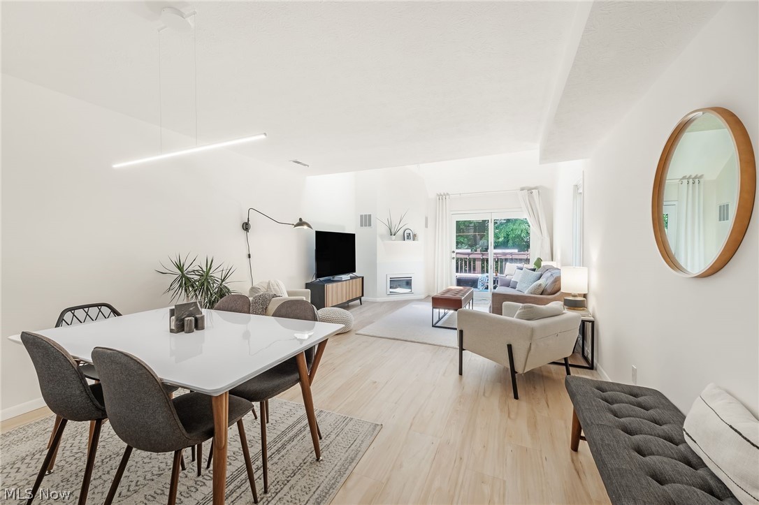 Lofts Condo - Residential