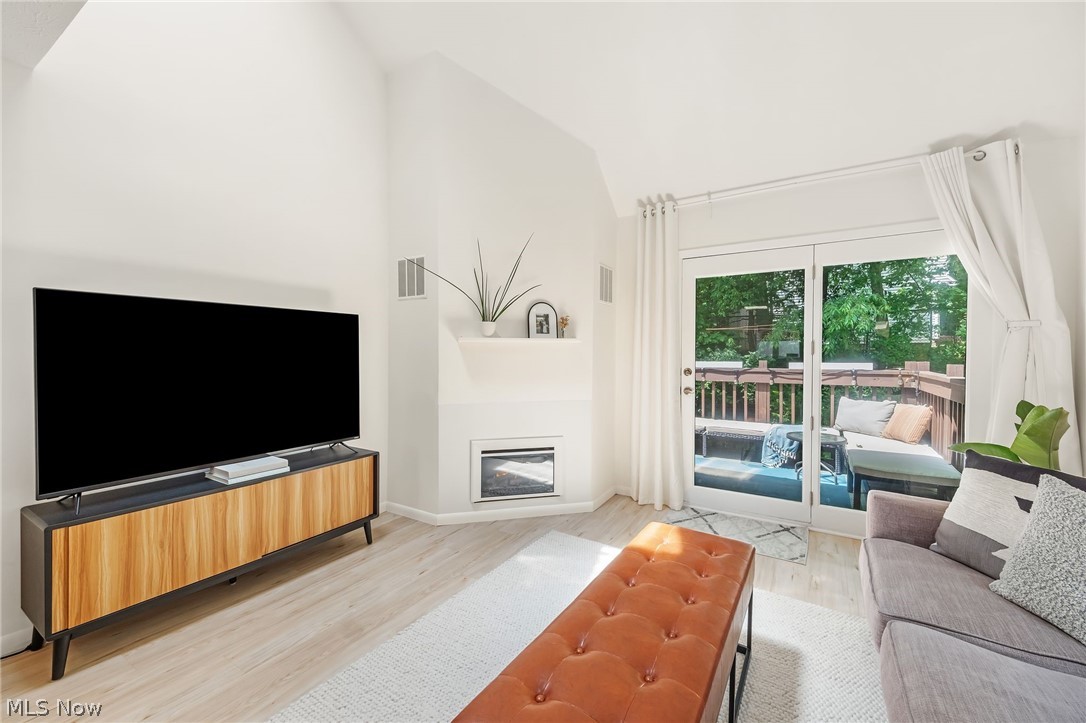 Lofts Condo - Residential