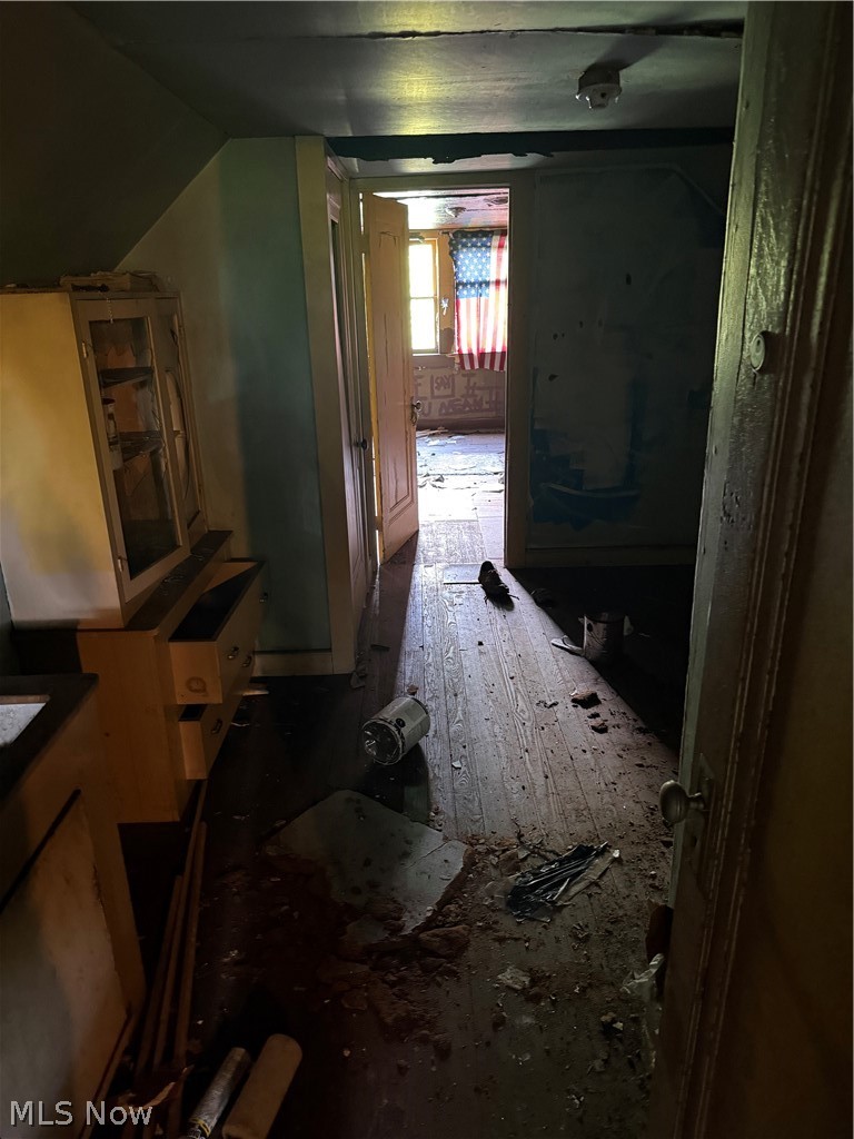 St Clair-East 140th Street - Residential Income