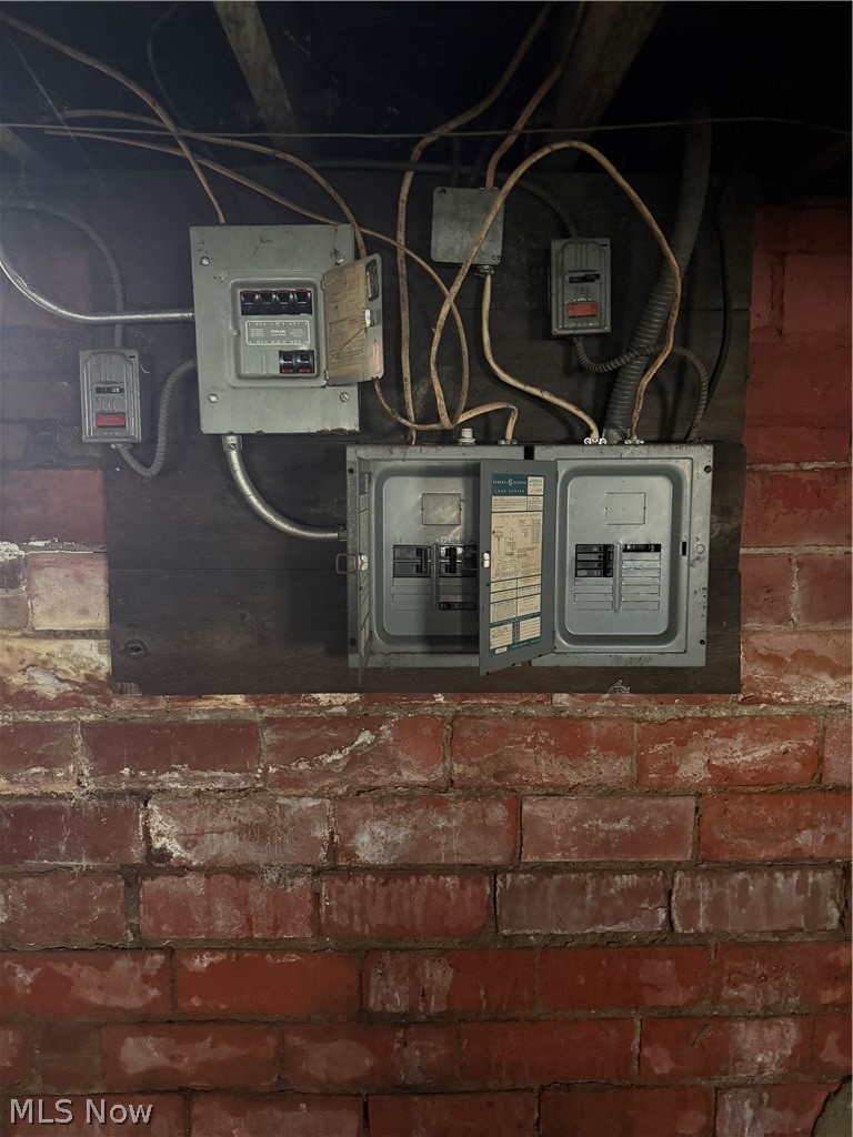 St Clair-East 140th Street - Residential Income