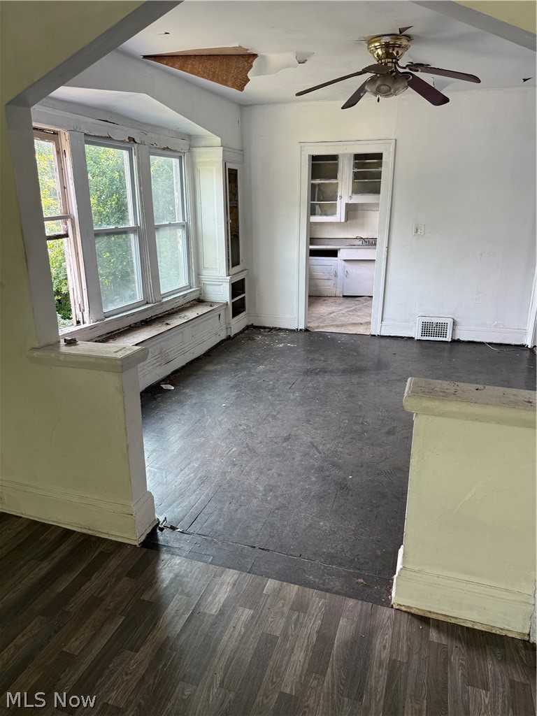 St Clair-East 140th Street - Residential Income