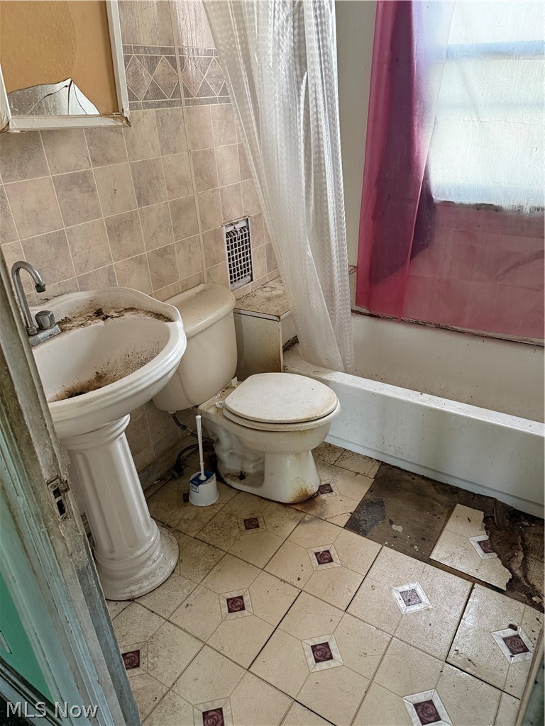 St Clair-East 140th Street - Residential Income