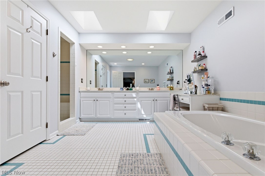 Chagrin Valley Trls - Residential