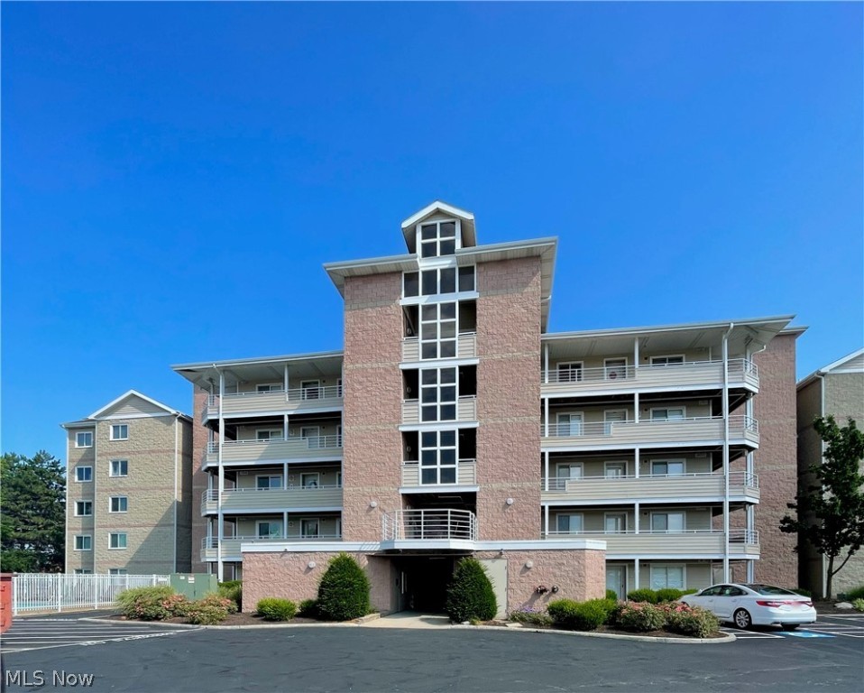 Marina Tower - Residential