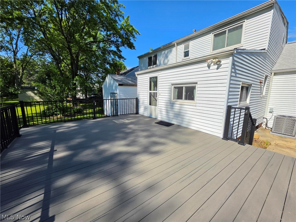 Mayfield Hlnds 03 - Residential
