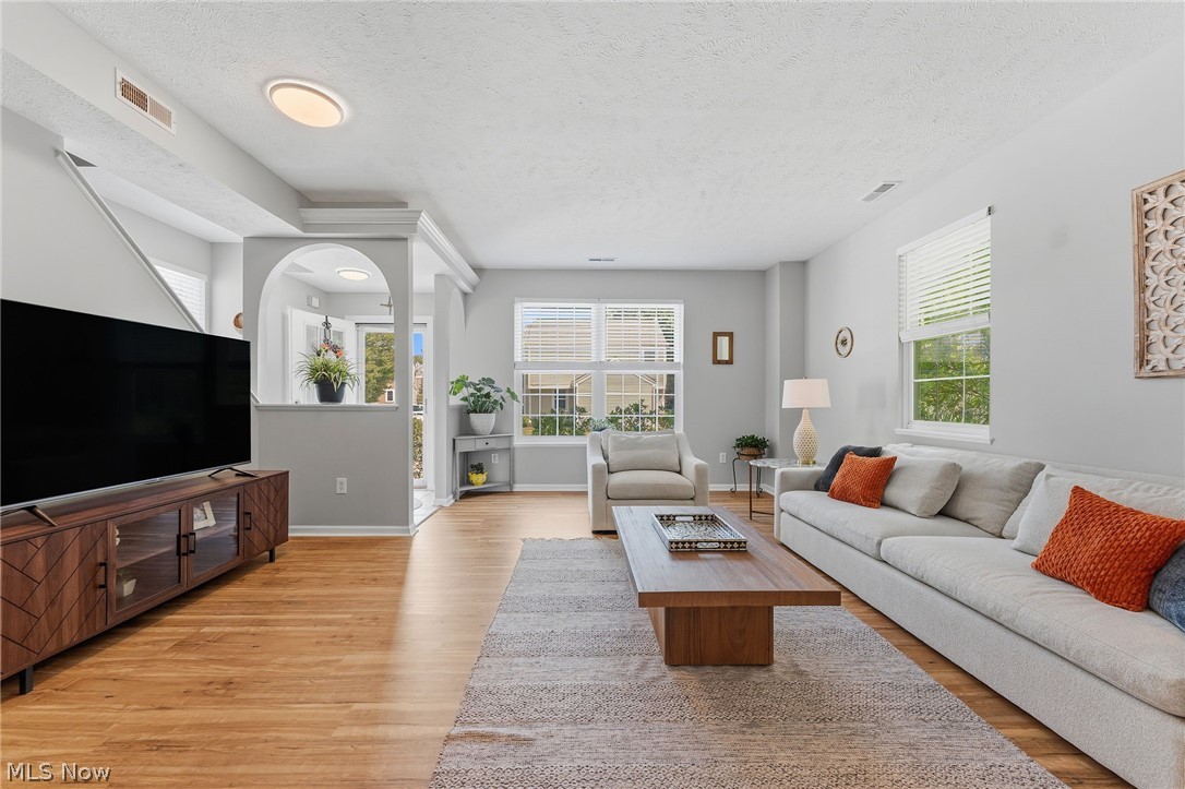 Falls Pointe - Residential