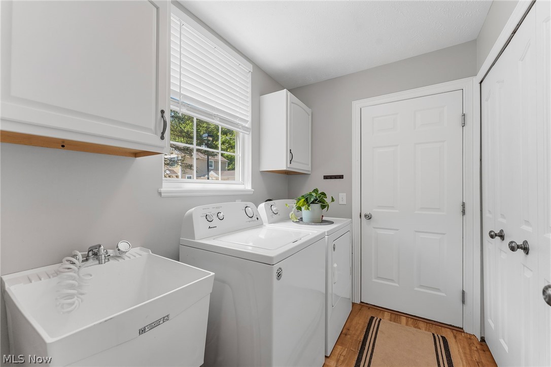 Falls Pointe - Residential