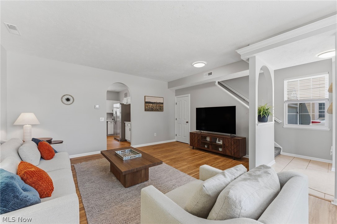 Falls Pointe - Residential