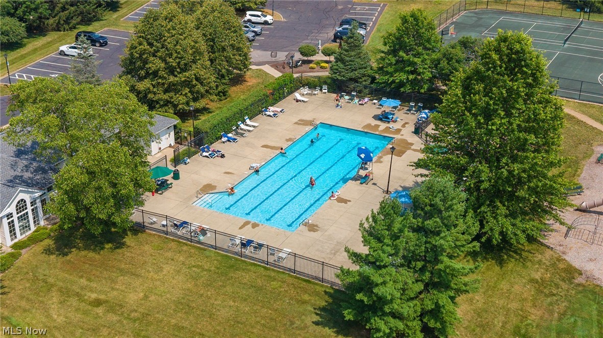 Falls Pointe - Residential