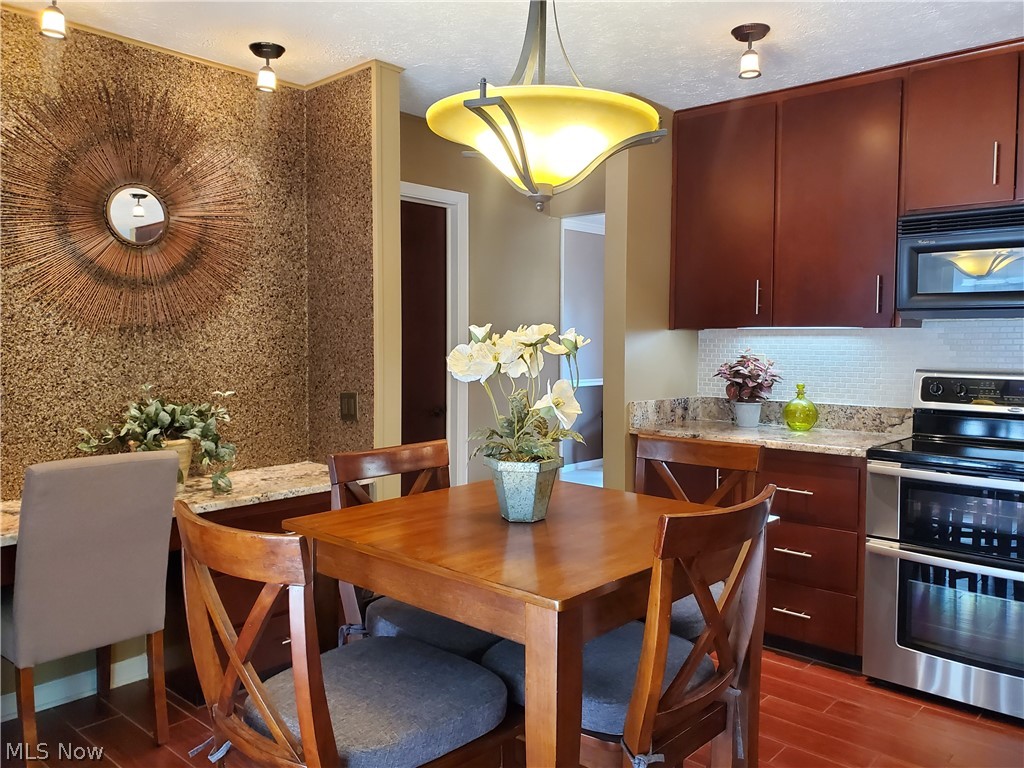 Meadowood 01 Ph 03 - Residential