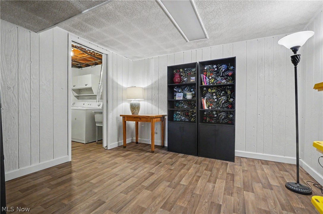 Hyde Park Condo - Residential