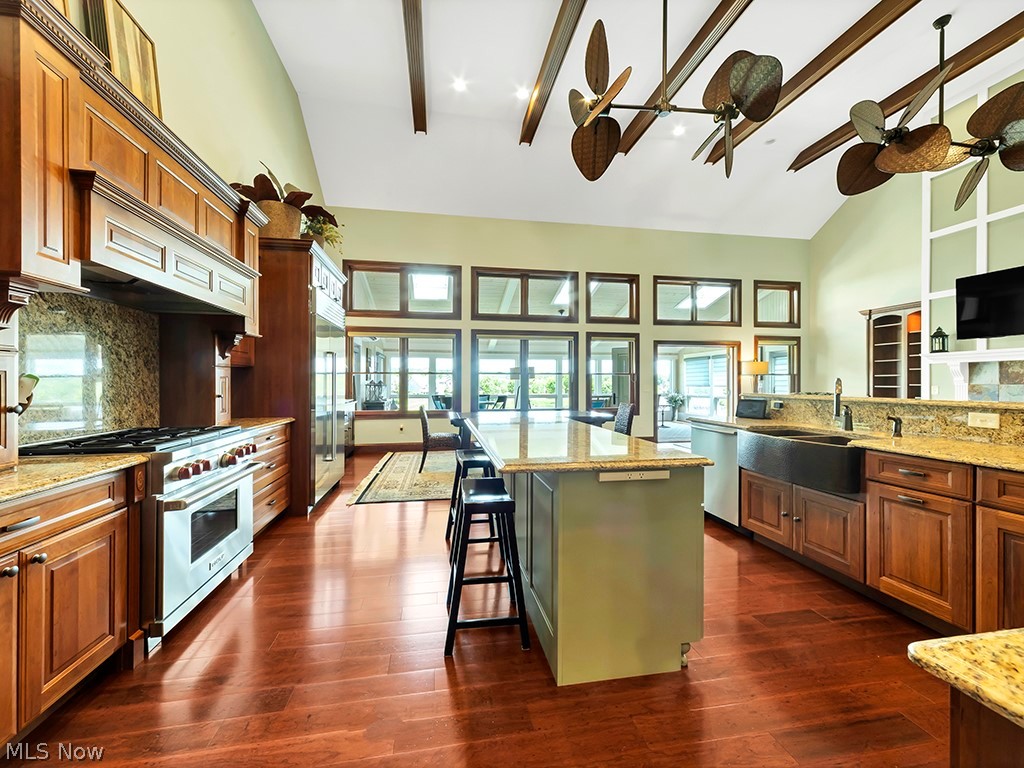 Montville Lakes - Residential