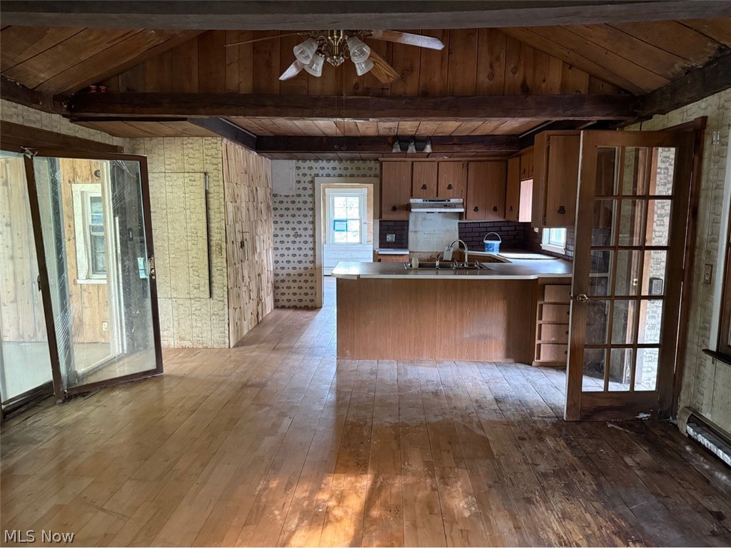 Villag/South Russell - Residential